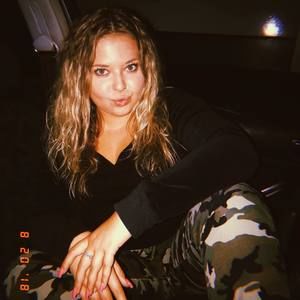 Meet your Posher, Juli